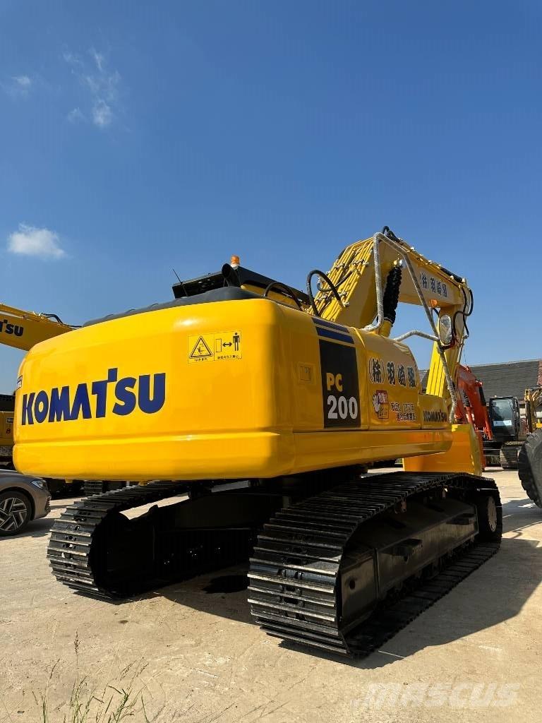 Komatsu PC 200-7 대형 굴삭기 29톤 이상