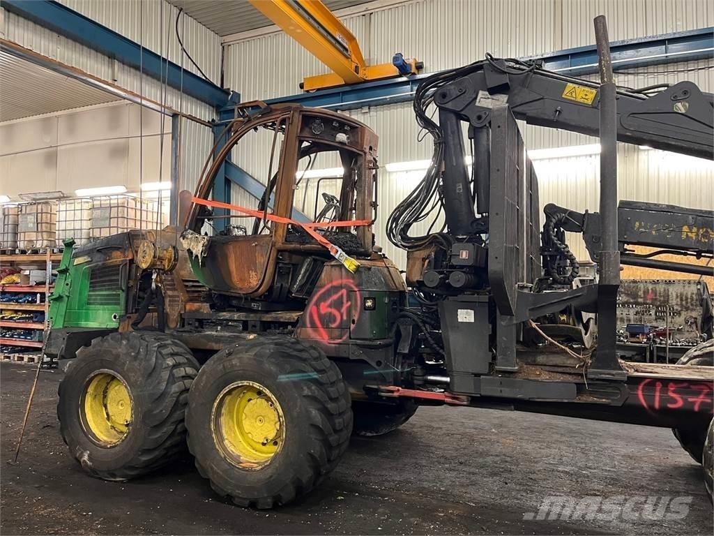 John Deere 1210E 원목 포워더