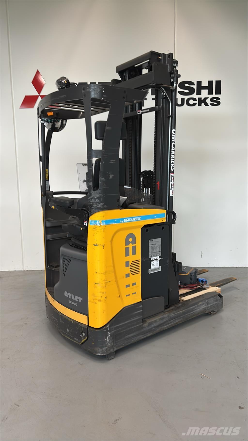 Atlet ULS120 리치 트럭