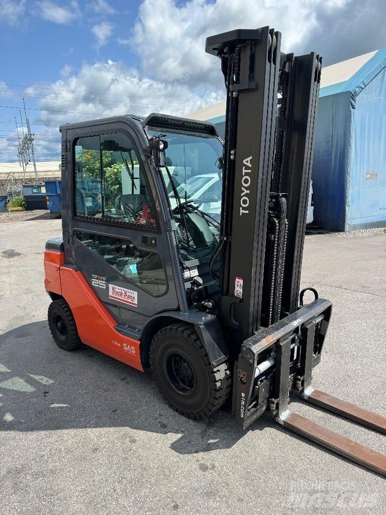 Toyota 52-8FDF25 디젤 지게차