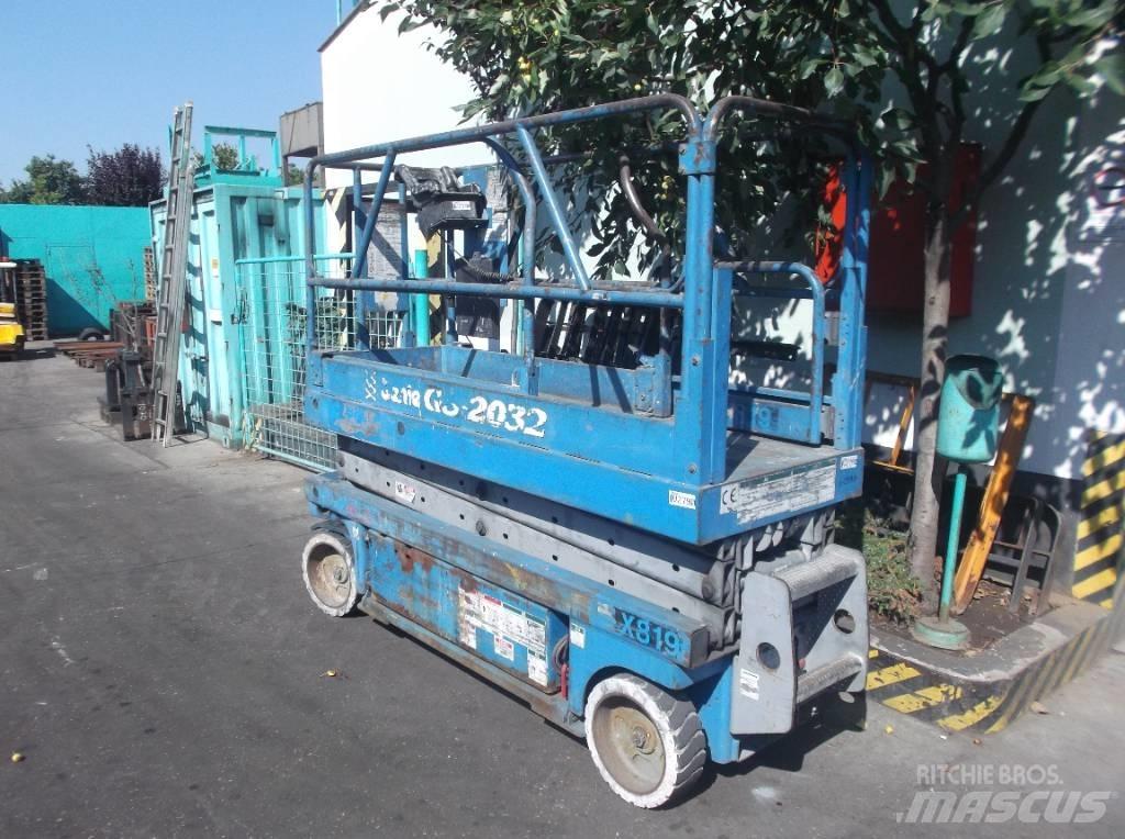 Genie GS 2032    V-2790 인원/화물 앨리베이터