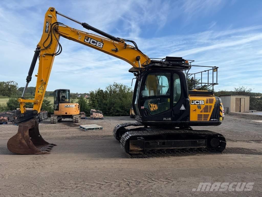 JCB JS 131 대형 굴삭기 29톤 이상
