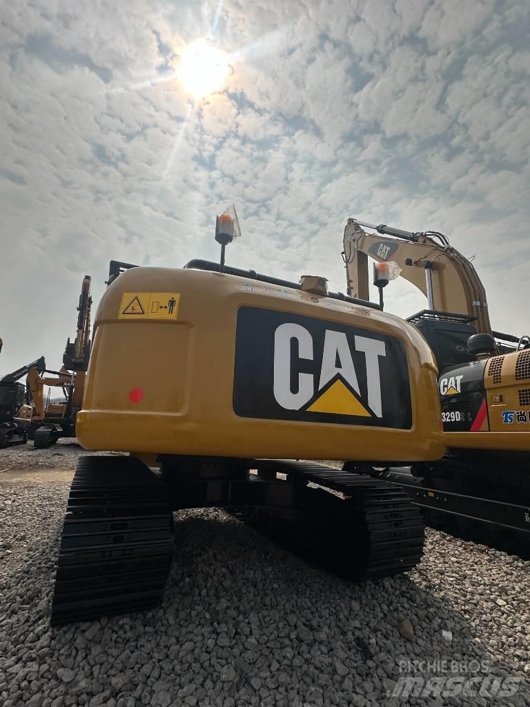 CAT 320 D 중형굴삭기 7톤-28톤