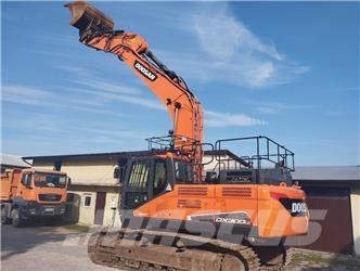 Doosan DX 300 LC 대형 굴삭기 29톤 이상