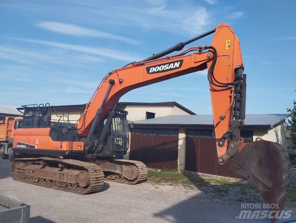 Doosan DX 300 LC 대형 굴삭기 29톤 이상