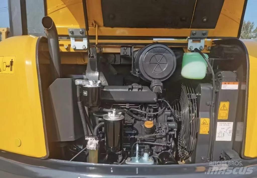 Komatsu PC 56 소형 굴삭기 7톤 미만