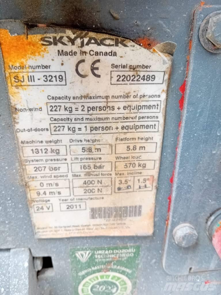 SkyJack 3219 SJ 가위형 리프트