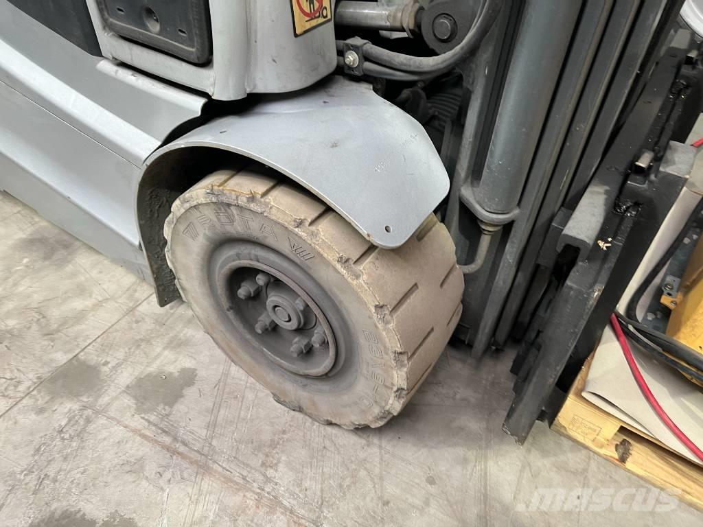 Still RX 60-25 전동 지게차