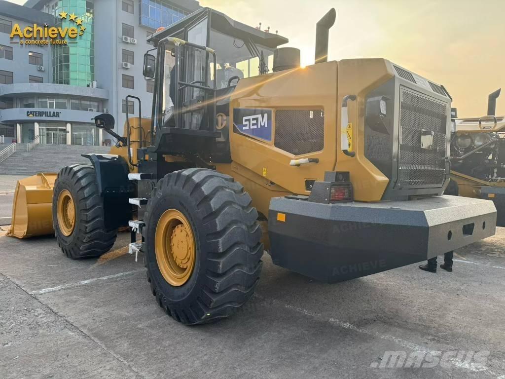 SEM 656F  휠로우더