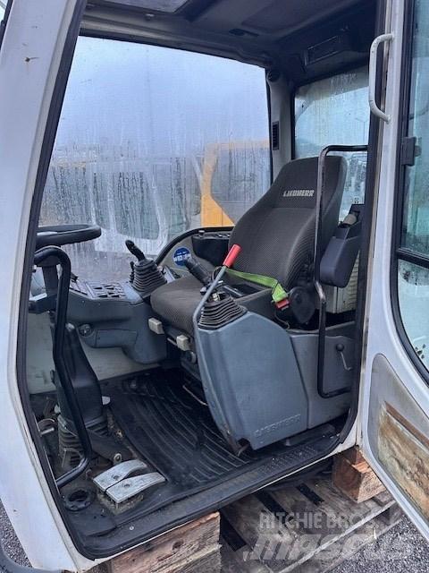 Liebherr A 314 CAB 캐빈 및 인테리어