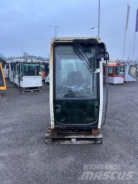 Liebherr A 314 CAB 캐빈 및 인테리어