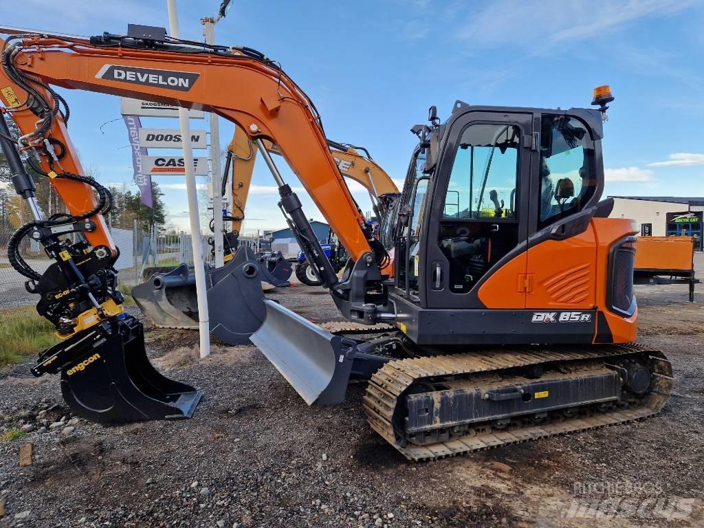 Develon DX 85 R-7 중형굴삭기 7톤-28톤