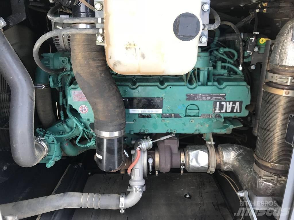 Volvo EC250E L 대형 굴삭기 29톤 이상