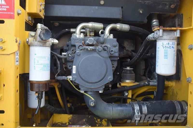 Komatsu PC160 LC8 대형 굴삭기 29톤 이상