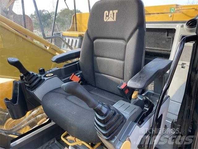 CAT 320 GC 대형 굴삭기 29톤 이상