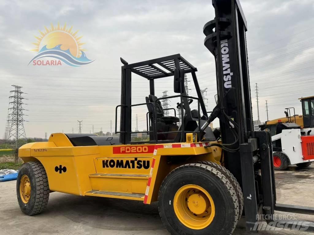 Komatsu FD 200 디젤 지게차