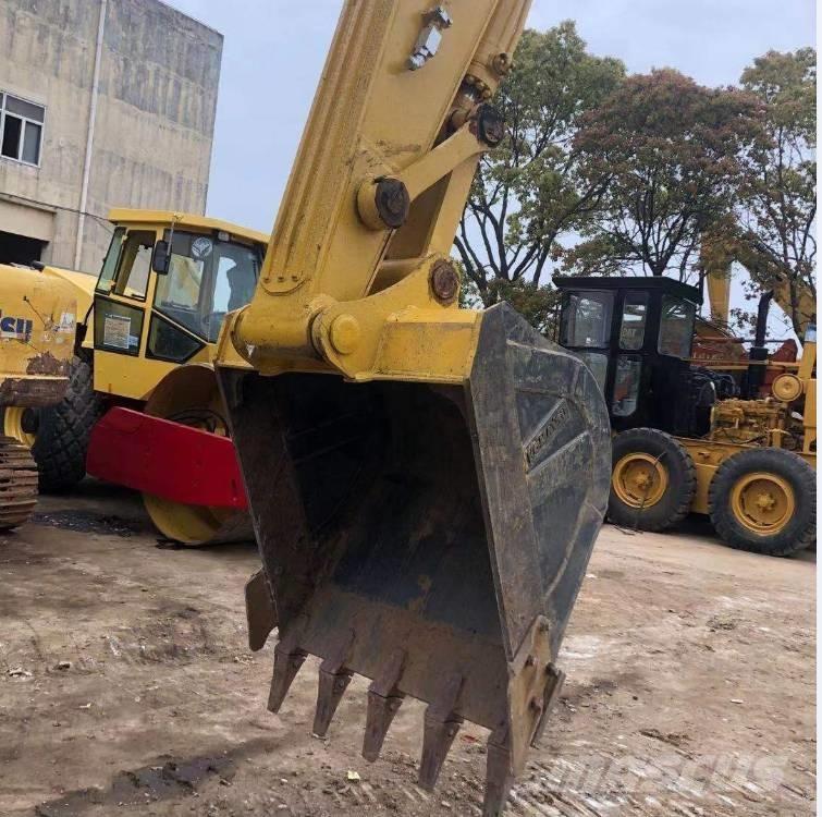 Komatsu pc220-8 대형 굴삭기 29톤 이상