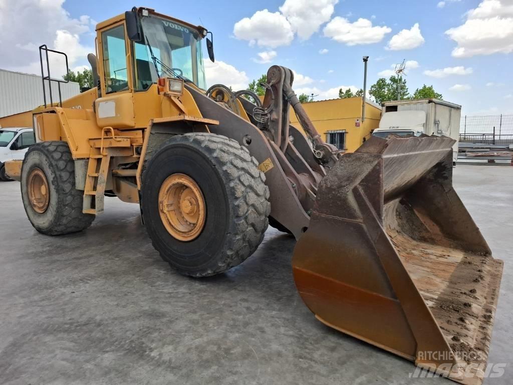 Volvo L 180 E  휠로우더