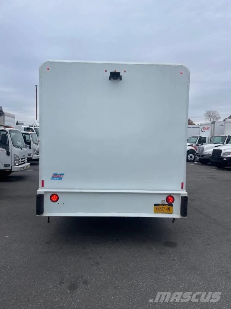 International 4300 음료 배달 트럭