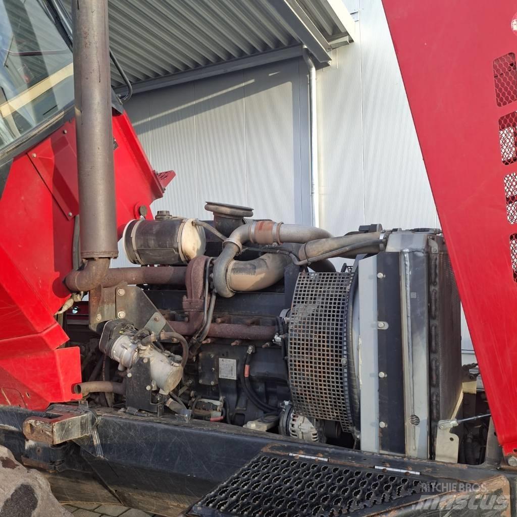 Komatsu 840.4 원목 포워더