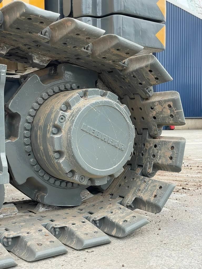 Liebherr LR1200 트랙 크레인