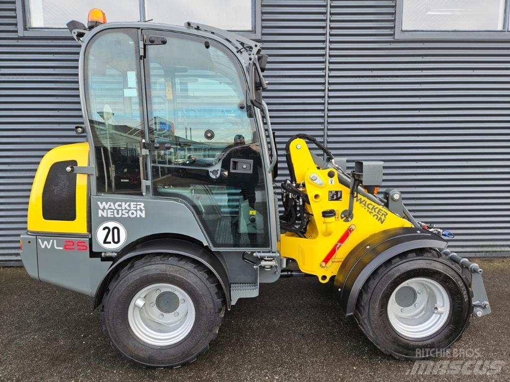 Wacker Neuson WL 25  휠로우더