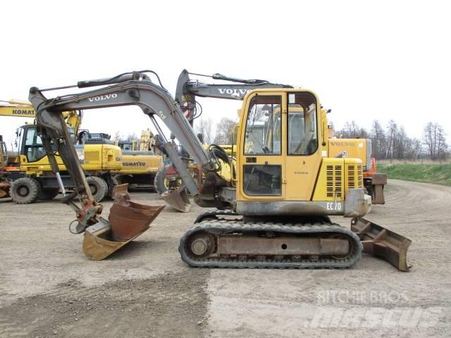 Volvo EC 70 중형굴삭기 7톤-28톤