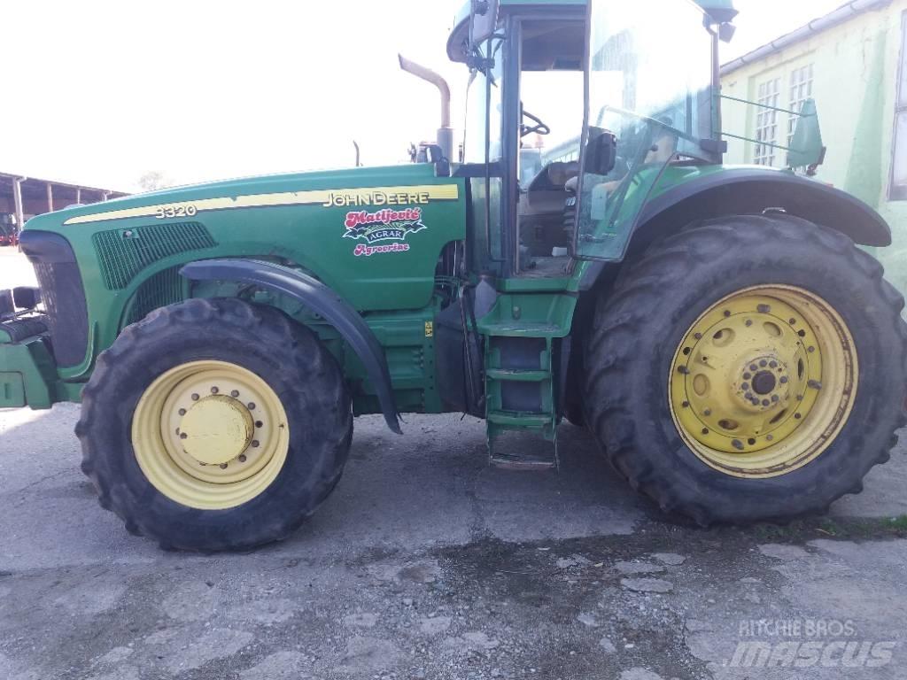John Deere 8320 트랙터