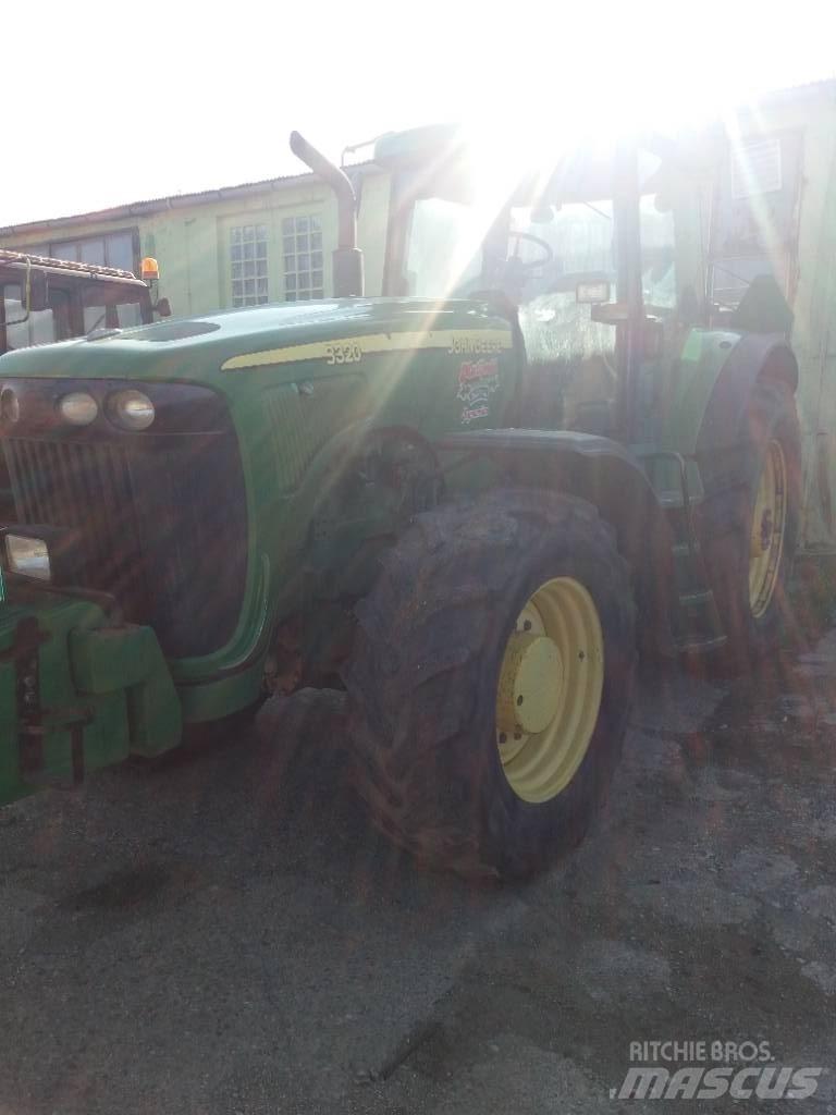 John Deere 8320 트랙터