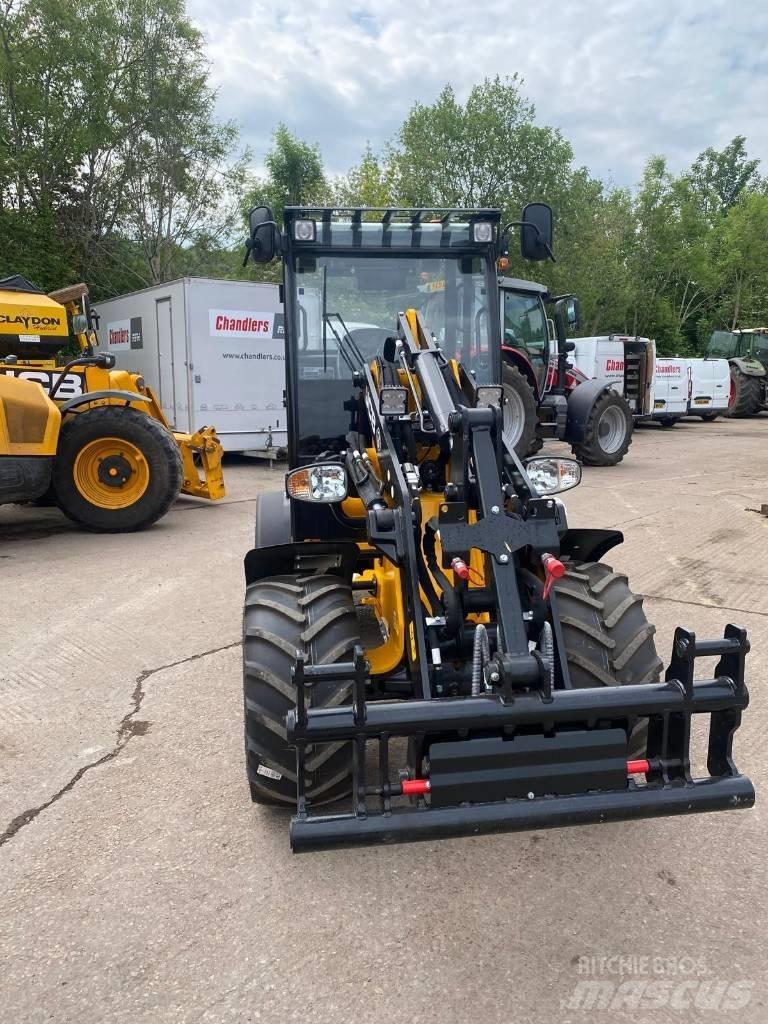 JCB 403 PLUS 농업용 텔레 핸들러