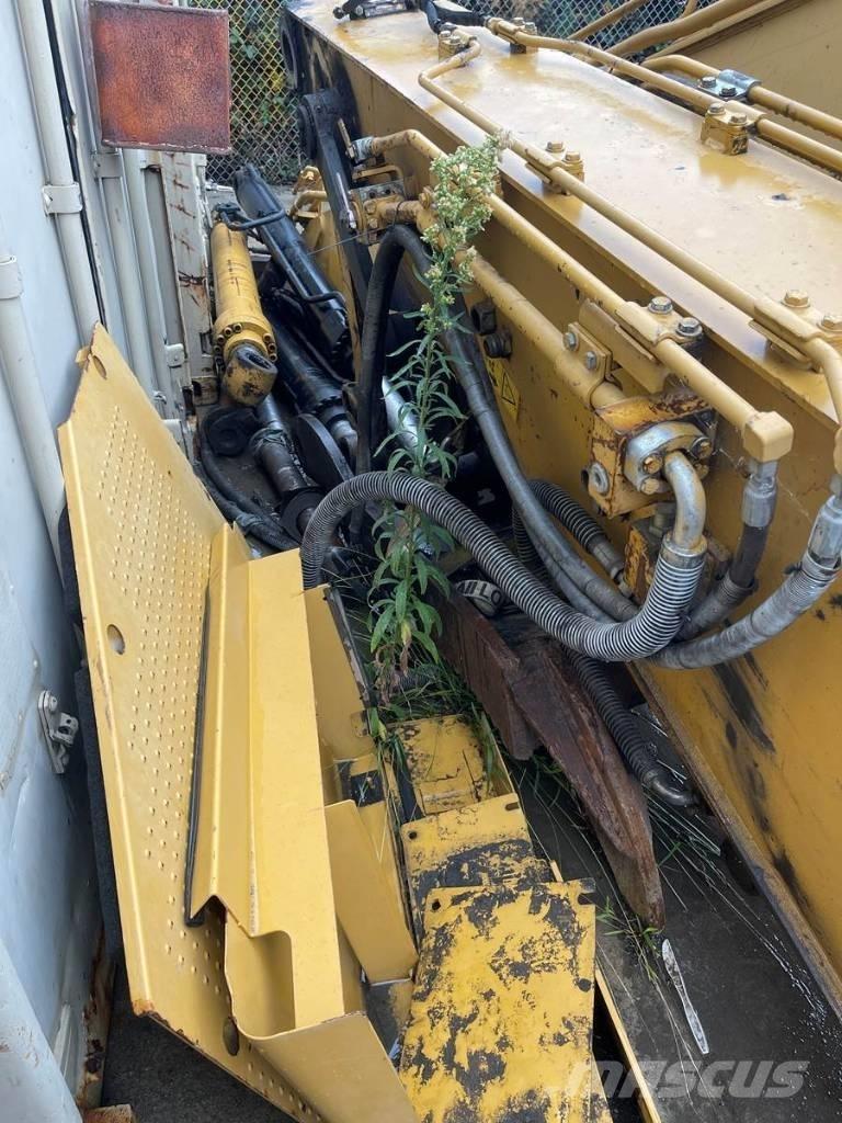 CAT 328 D LCR 대형 굴삭기 29톤 이상