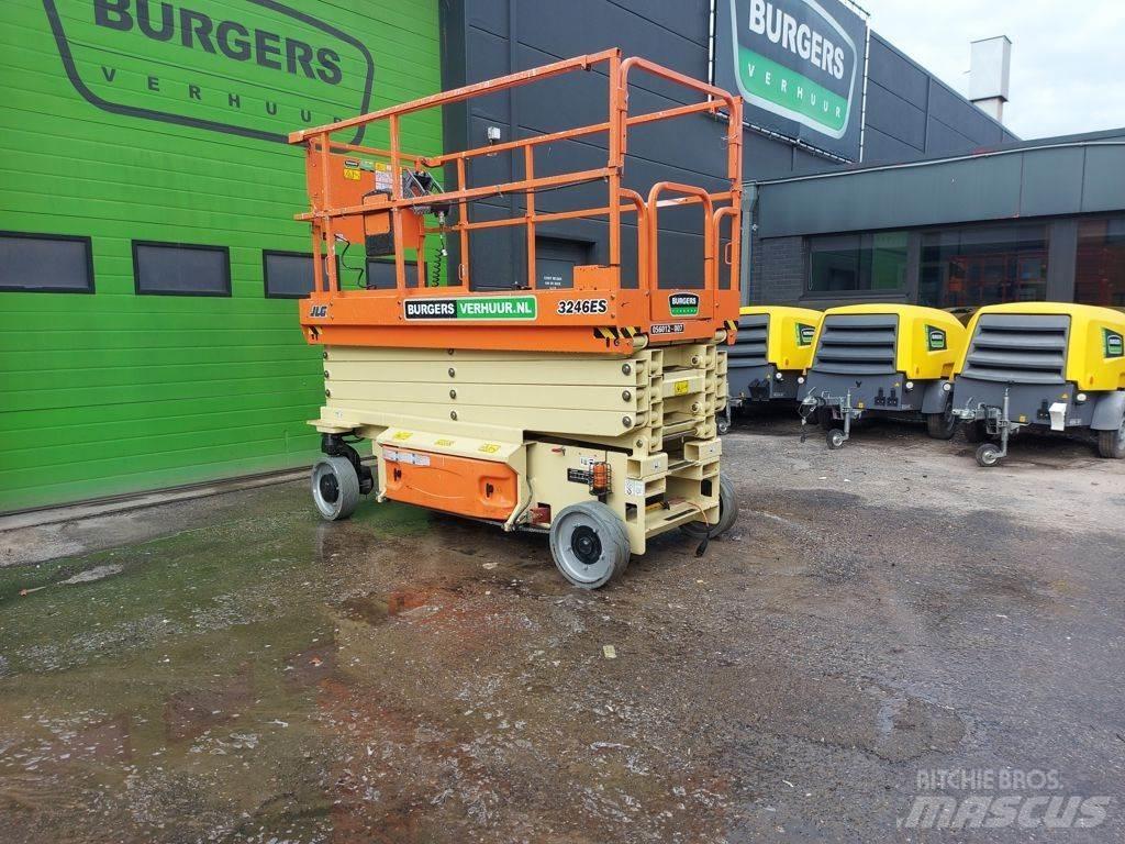 JLG 3246ES 가위형 리프트