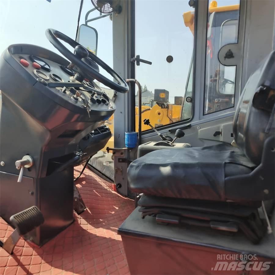 XCMG XS 263 J 싱글 드럼 롤러