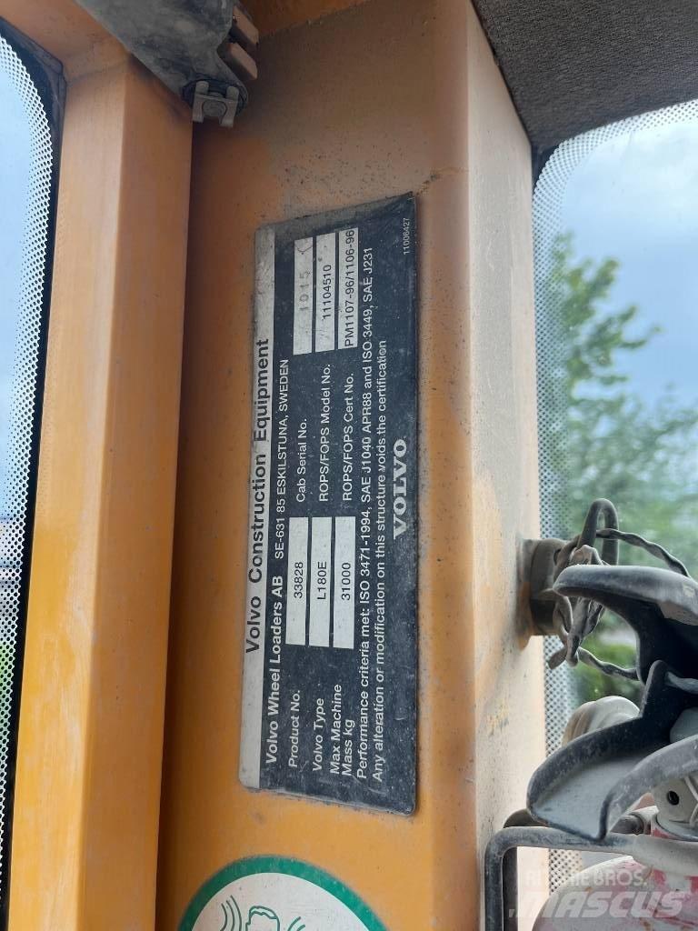 Volvo L 180 E  휠로우더