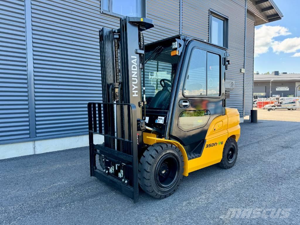 Hyundai 35DN-9V 디젤 지게차
