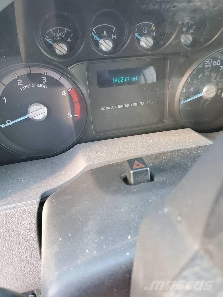 Ford F 550 SD 플랫베드/드롭사이드 트럭