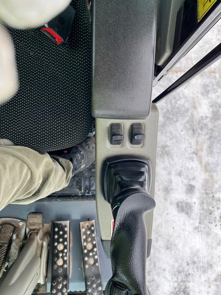Yanmar B 95 W  휠 굴삭기