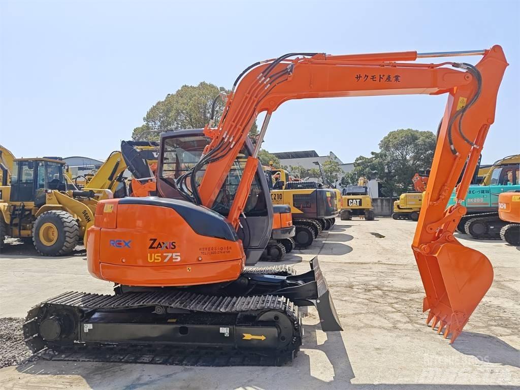 Hitachi ZX 75 대형 굴삭기 29톤 이상