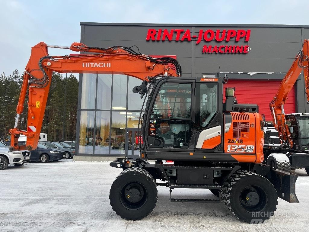 Hitachi ZX 135 W-7  휠 굴삭기