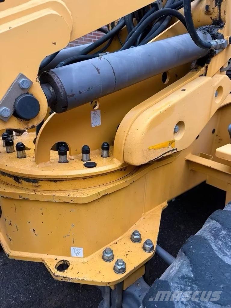 Ahlmann AS 90  휠로우더