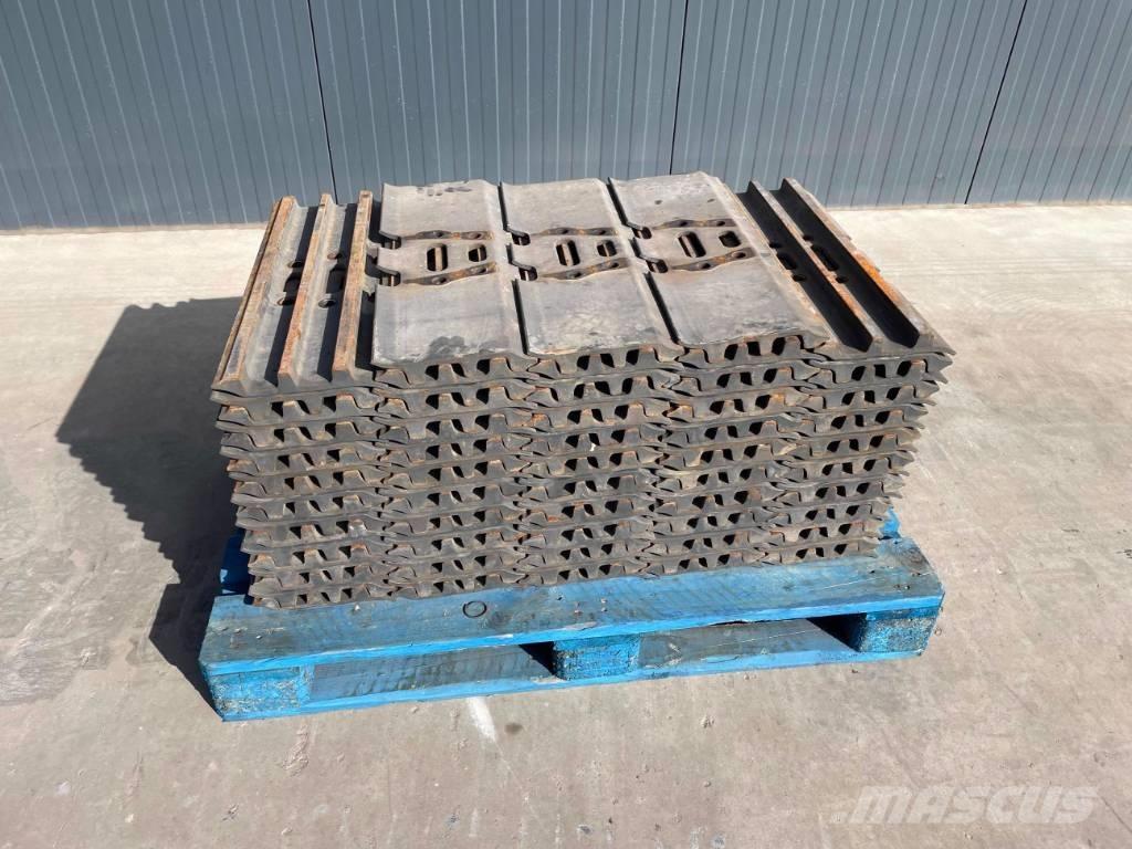 JCB JS240 트랙, 체인 및 언더캐리지