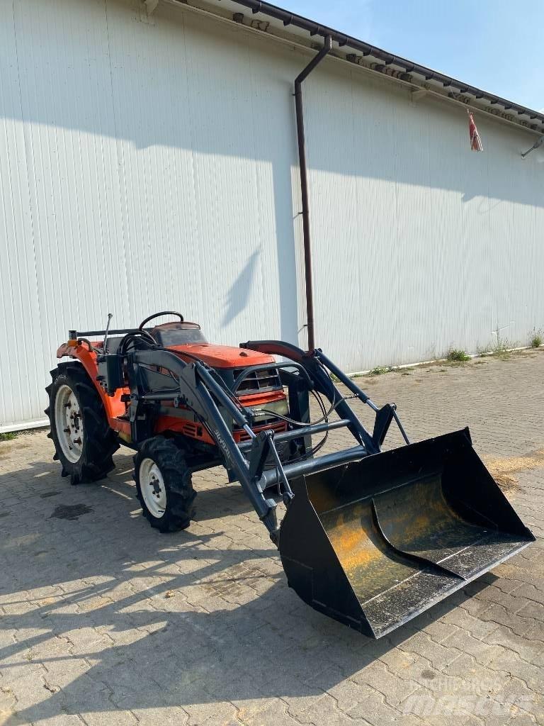Kubota GT5+tur 소형 트랙터