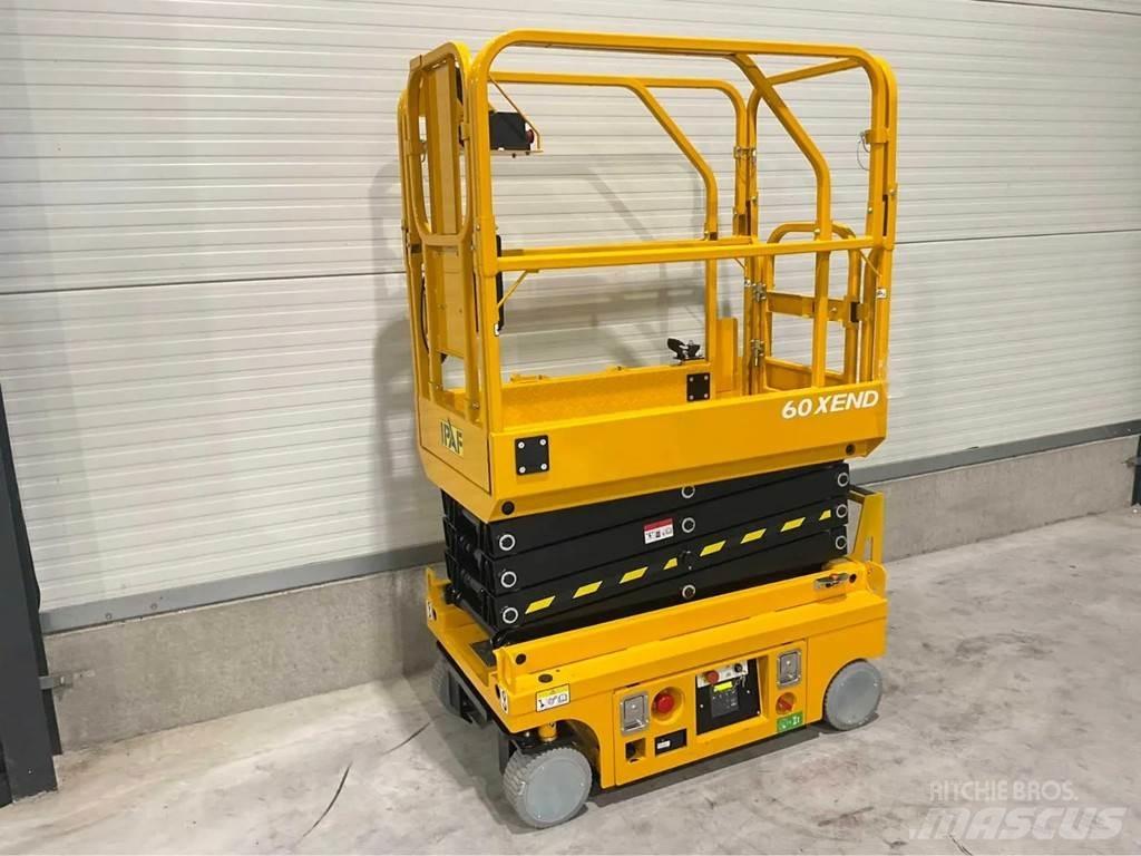 John Deere 60XEND 가위형 리프트