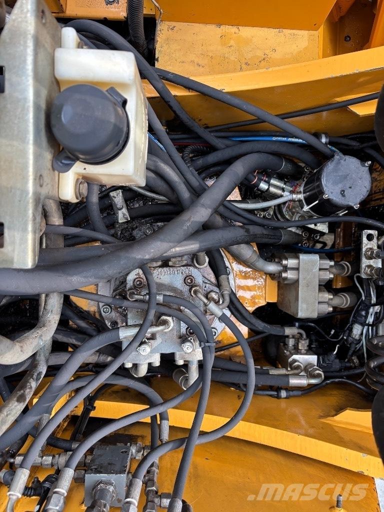 Liebherr A 904 C HD 폐기물/산업 처리기