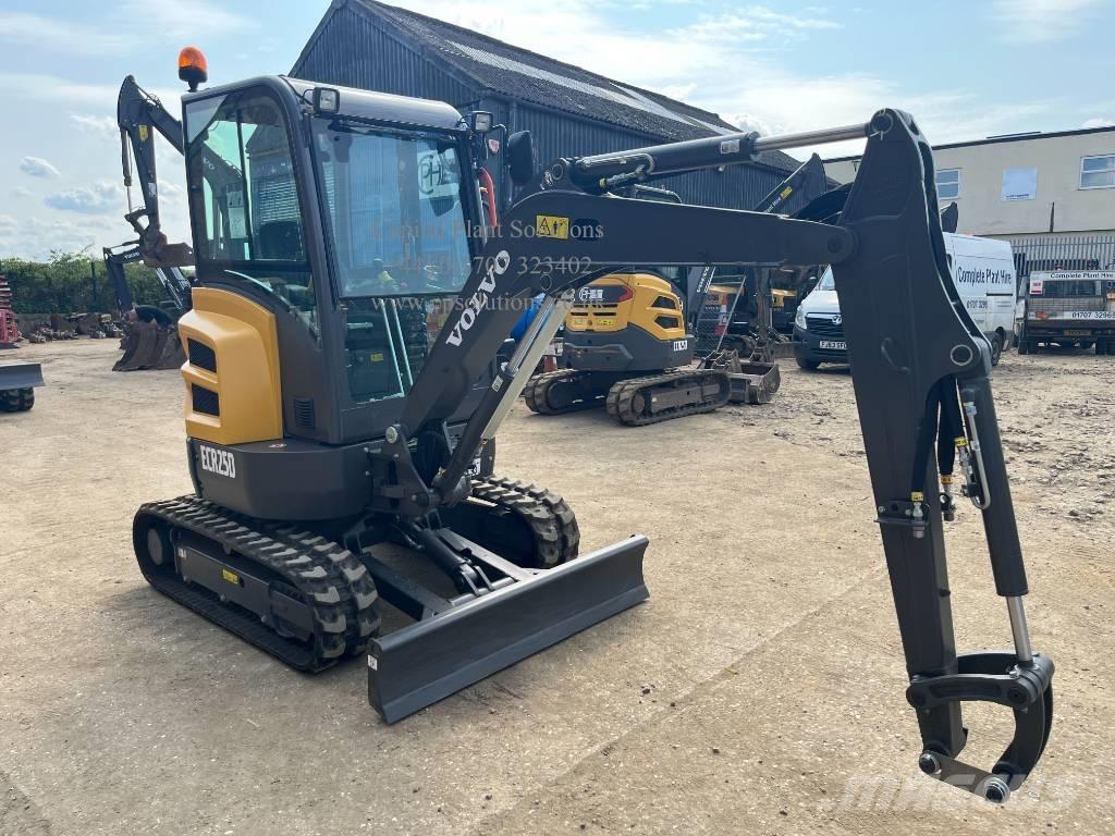 Volvo ECR 25 D 소형 굴삭기 7톤 미만