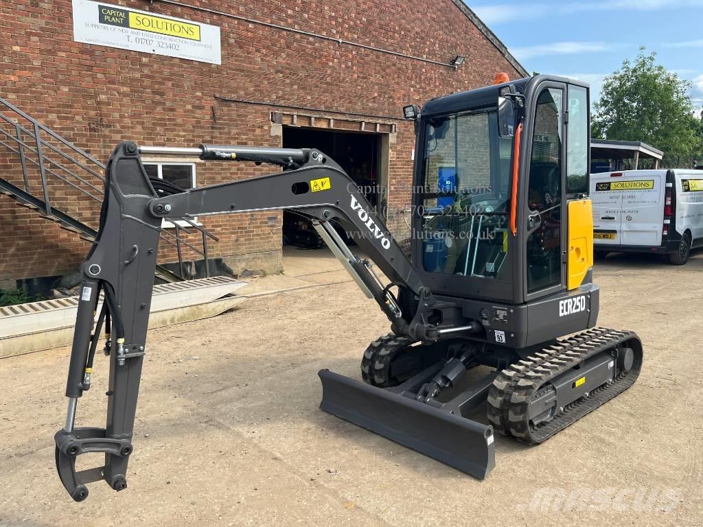 Volvo ECR 25 D 소형 굴삭기 7톤 미만