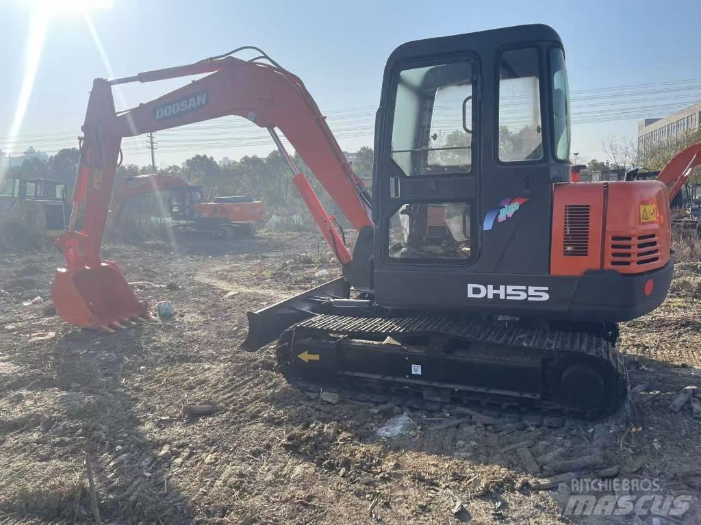 Doosan DH 55 소형 굴삭기 7톤 미만