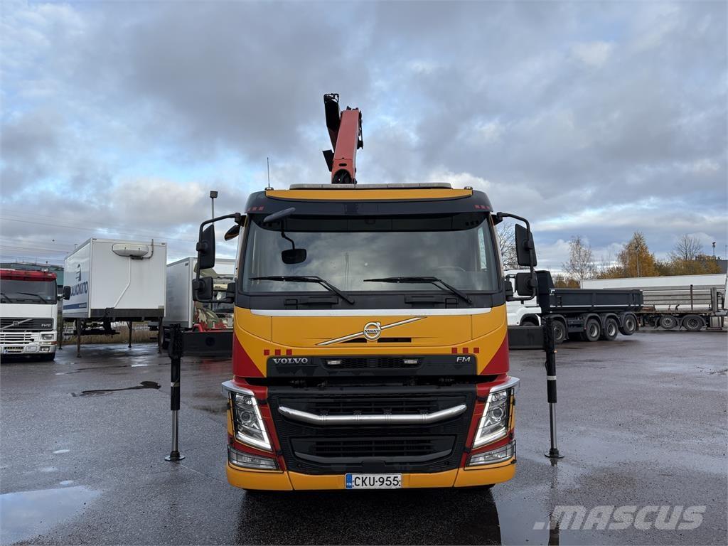 Volvo FM370 6x2 크레인 트럭