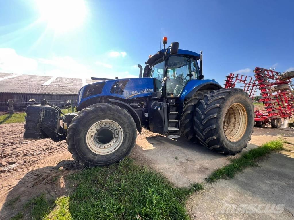 New Holland T8.360 트랙터