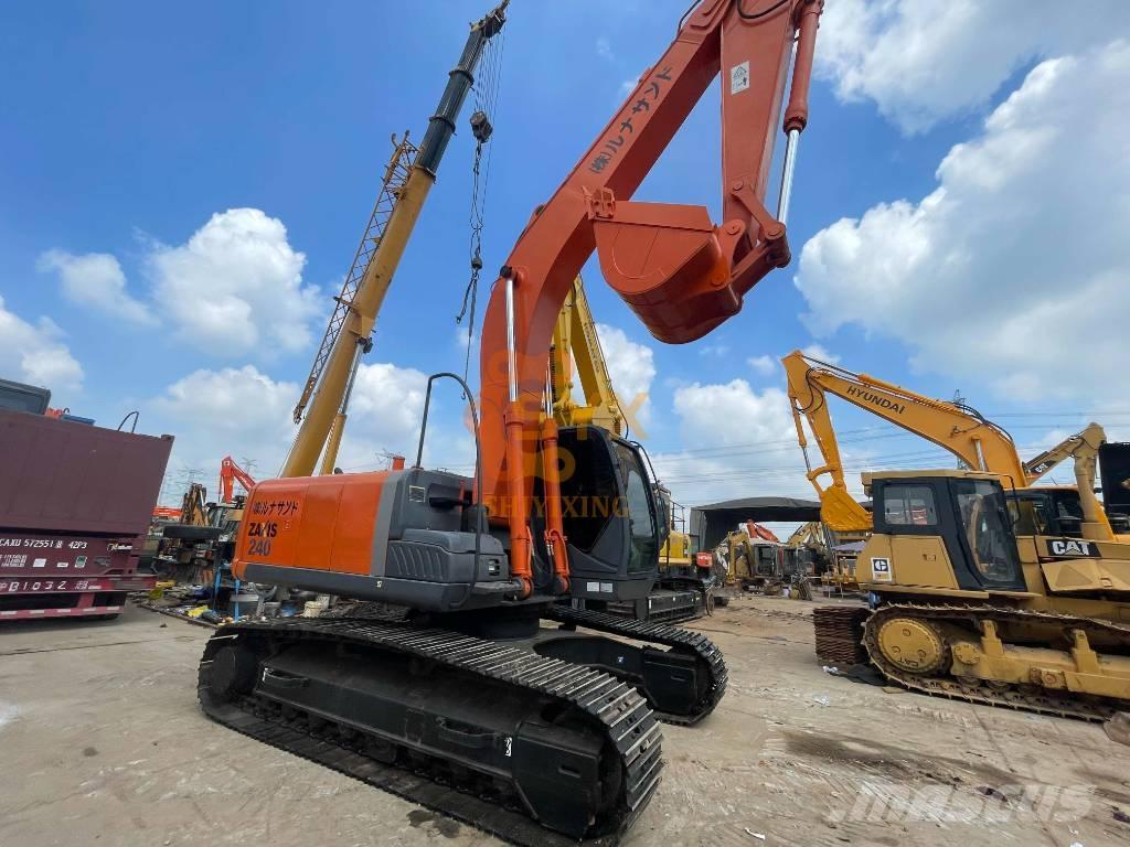 Hitachi ZX 240 대형 굴삭기 29톤 이상
